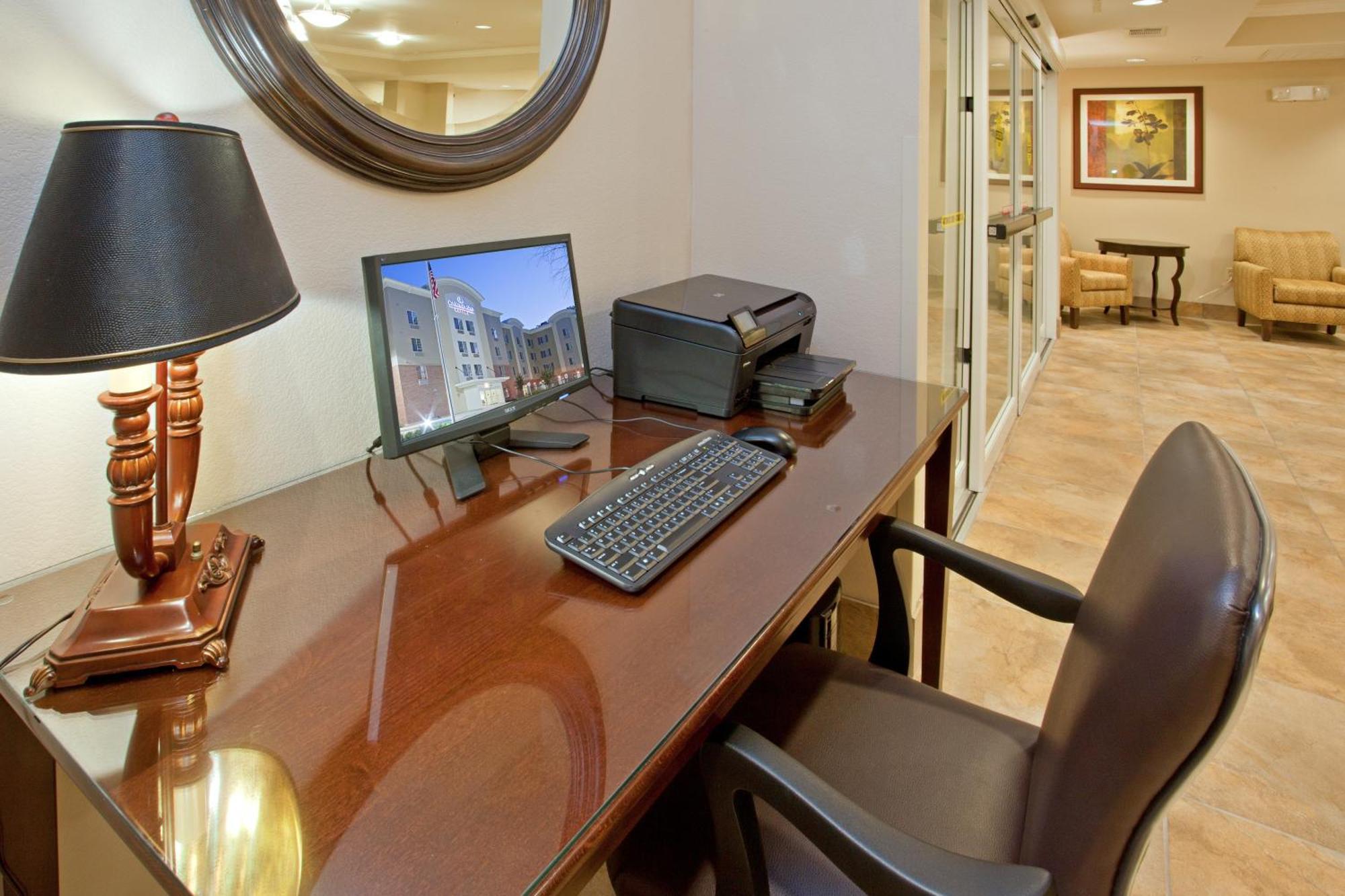 Candlewood Suites Houston The Woodlands By Ihg Εξωτερικό φωτογραφία
