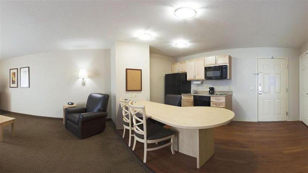 Candlewood Suites Houston The Woodlands By Ihg Εξωτερικό φωτογραφία
